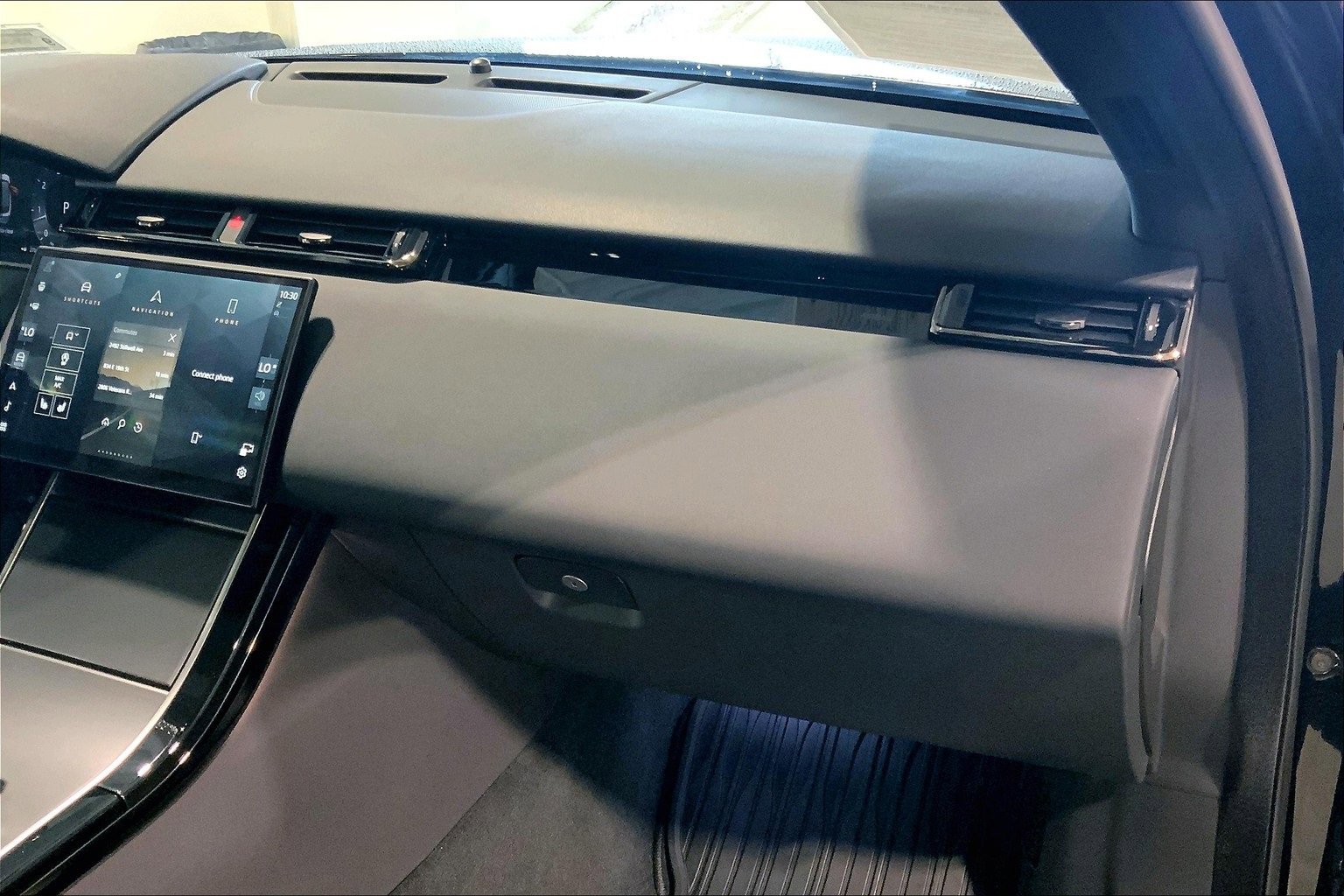 Used 2026 Land Rover Range Rover Velar S image 18