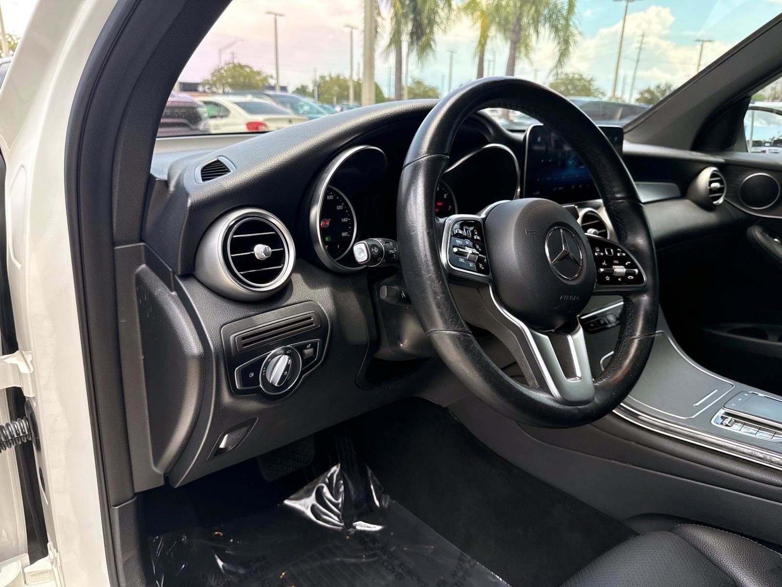 Certified 2021 Mercedes-Benz GLC 300 image 20