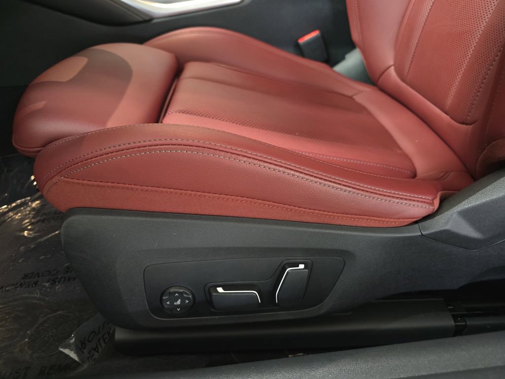 Used 2025 BMW 430i Convertible w/ M Sport Package RWD image 28