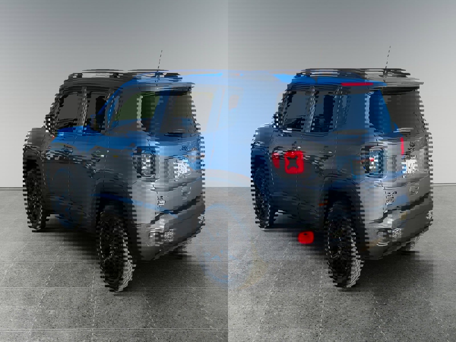 Used 2022 Jeep Renegade Altitude image 3