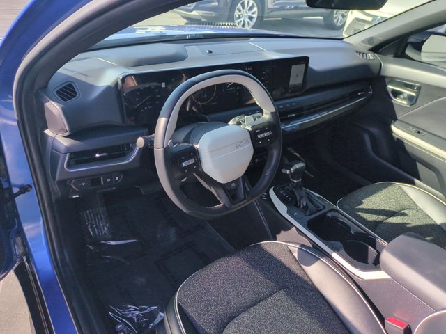 Used 2025 Kia K4 GT-Line w/ GT-Line Sunroof Package FWD image 10