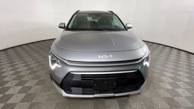 Used 2024 Kia Niro EX FWD image 12
