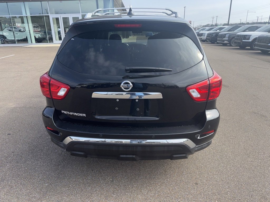 Used 2020 Nissan Pathfinder S image 7