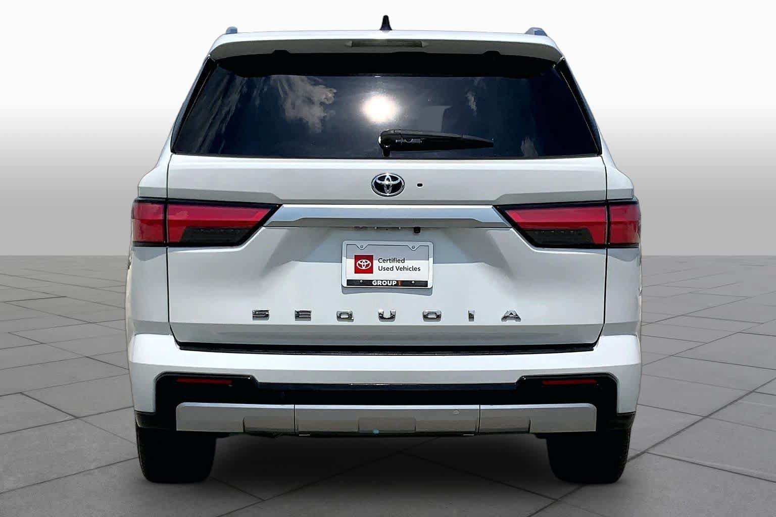 Used 2023 Toyota Sequoia Capstone RWD image 5