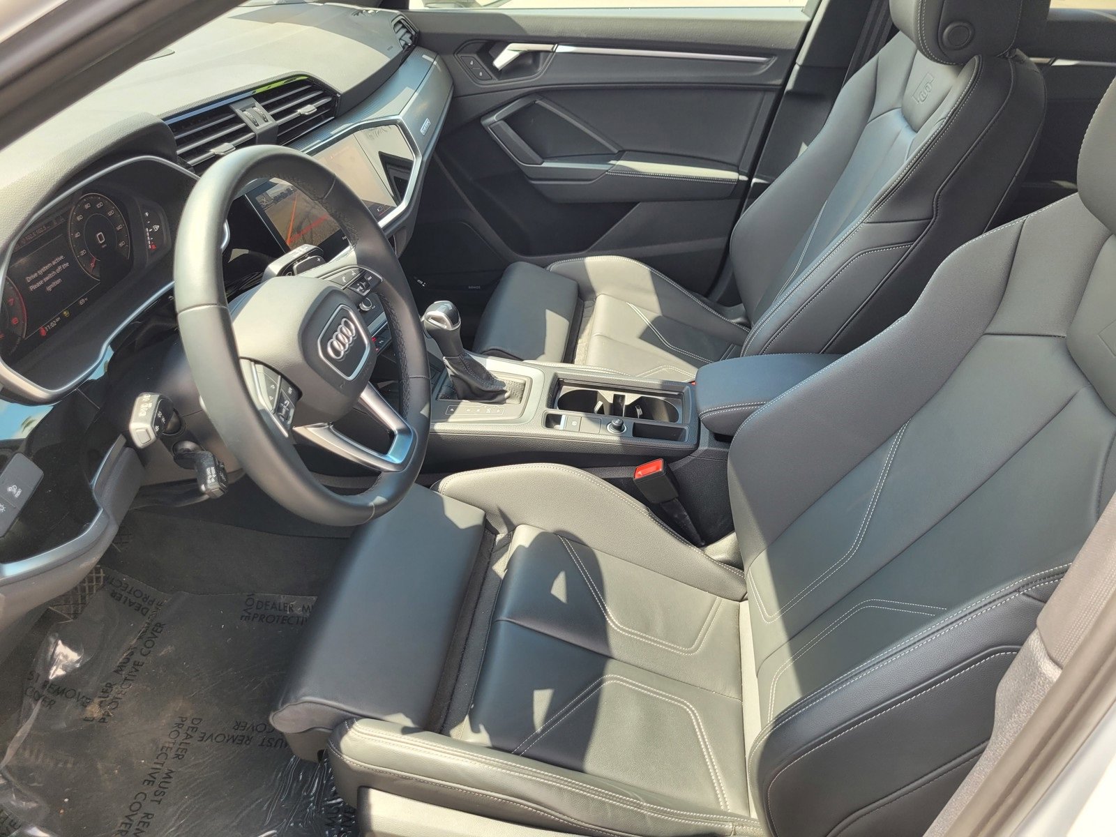 Used 2024 Audi Q3 2.0T Premium Plus w/ Premium Plus Package image 12