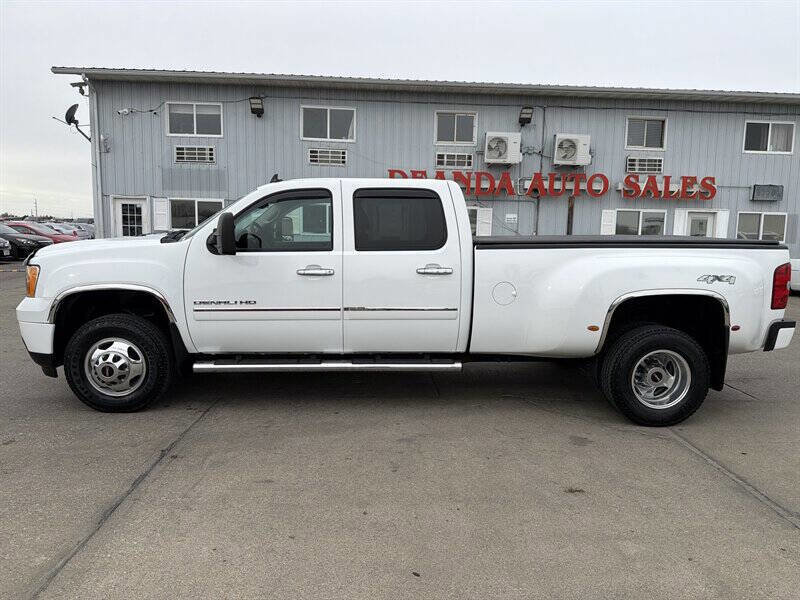 Used 2013 GMC Sierra 3500 Denali image 3