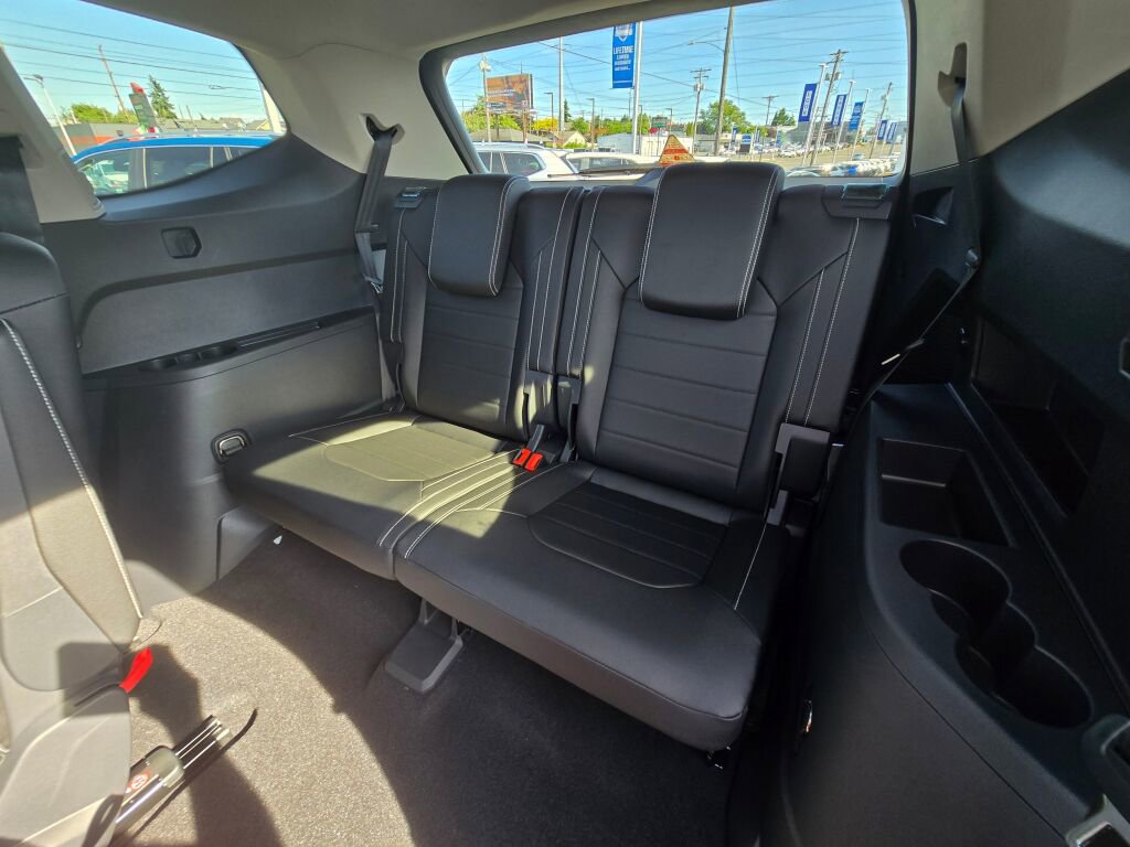 New 2025 Volkswagen Atlas SEL image 33