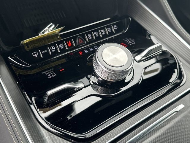 New 2026 Jeep Grand Wagoneer Summit image 32