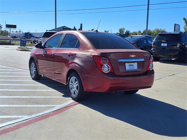 Used 2015 Chevrolet Sonic LT image 3