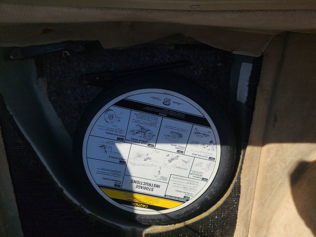 Used 1993 Cadillac Allante image 39