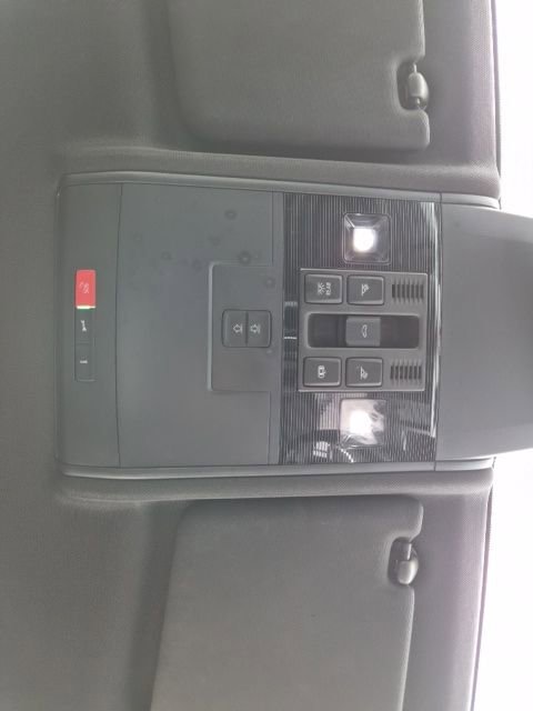 Used 2021 Volkswagen Atlas Cross Sport SEL Premium R-Line image 27