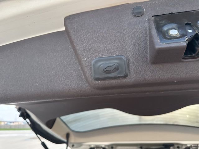 Used 2014 Buick Enclave Leather w/ Trailering Provision Package image 15