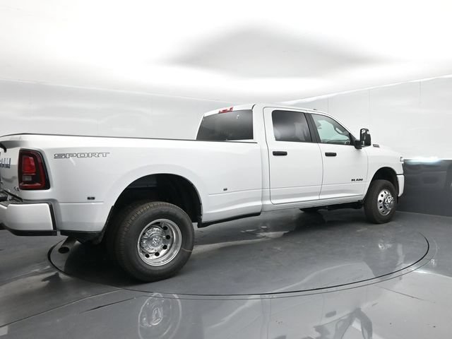 New 2026 RAM 3500 Big Horn AWD/4WD image 8
