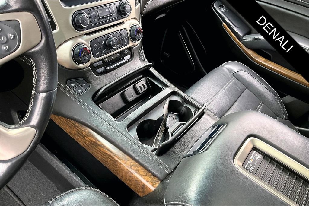 Used 2020 GMC Yukon Denali w/ Denali Ultimate Package image 17
