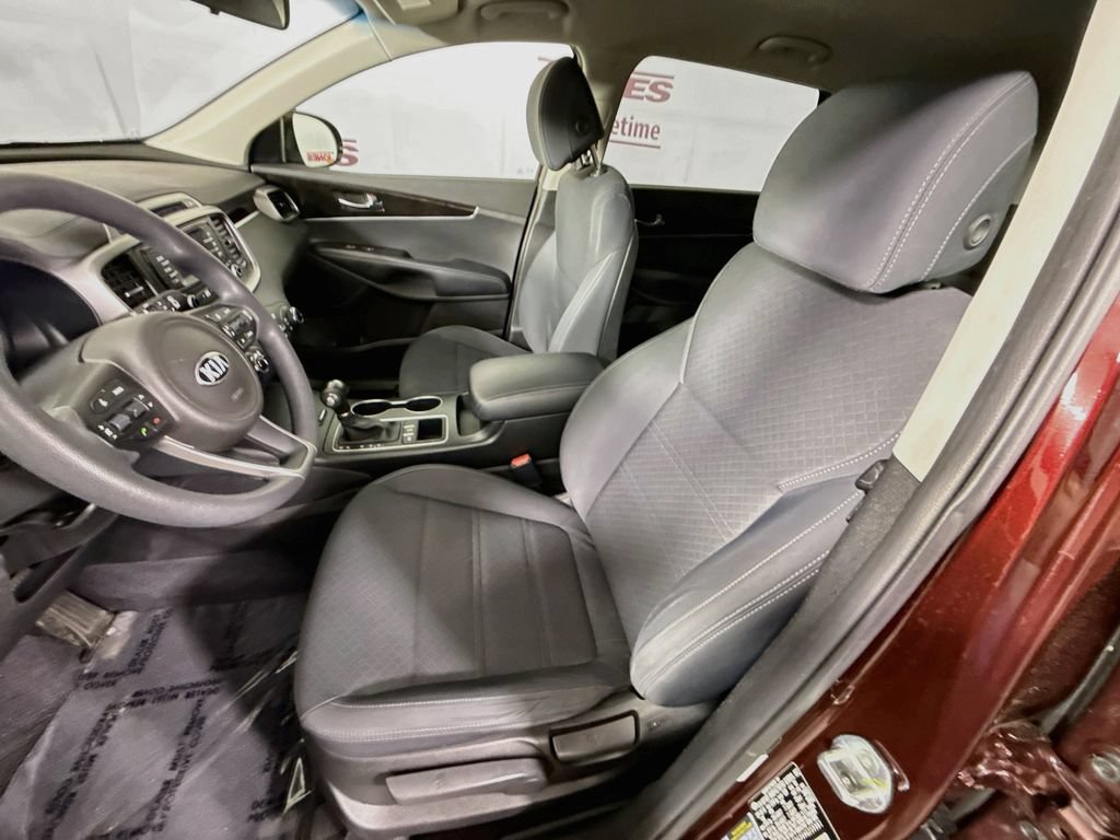 Used 2017 Kia Sorento AWD image 24