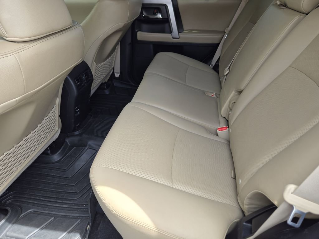 Used 2019 Toyota 4Runner Limited AWD/4WD image 31