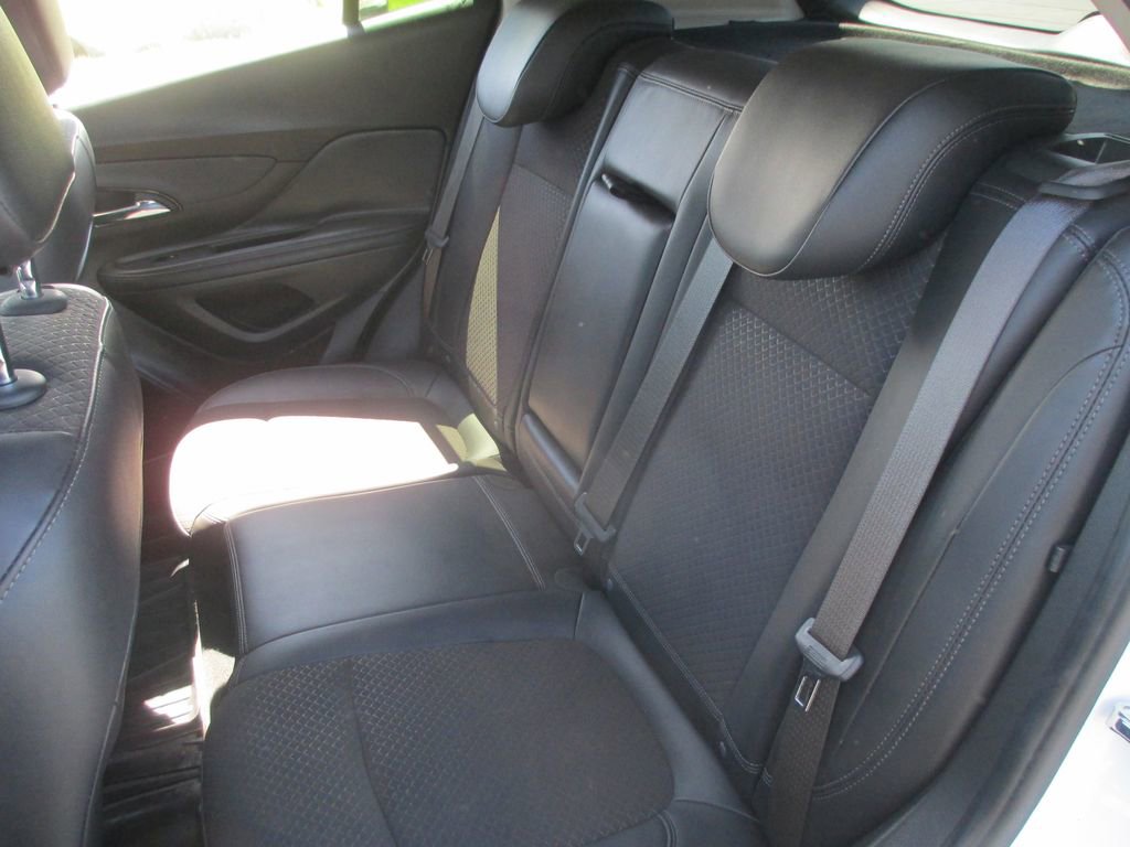 Used 2018 Buick Encore Sport Touring image 19