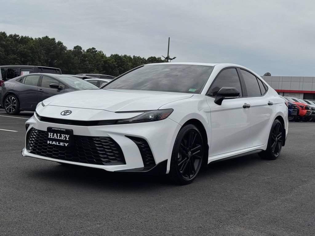 Used 2026 Toyota Camry Hybrid w/ Convenience Package FWD image 26