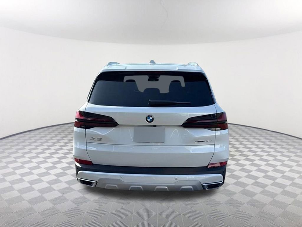 New 2026 BMW X5 sDrive40i image 6