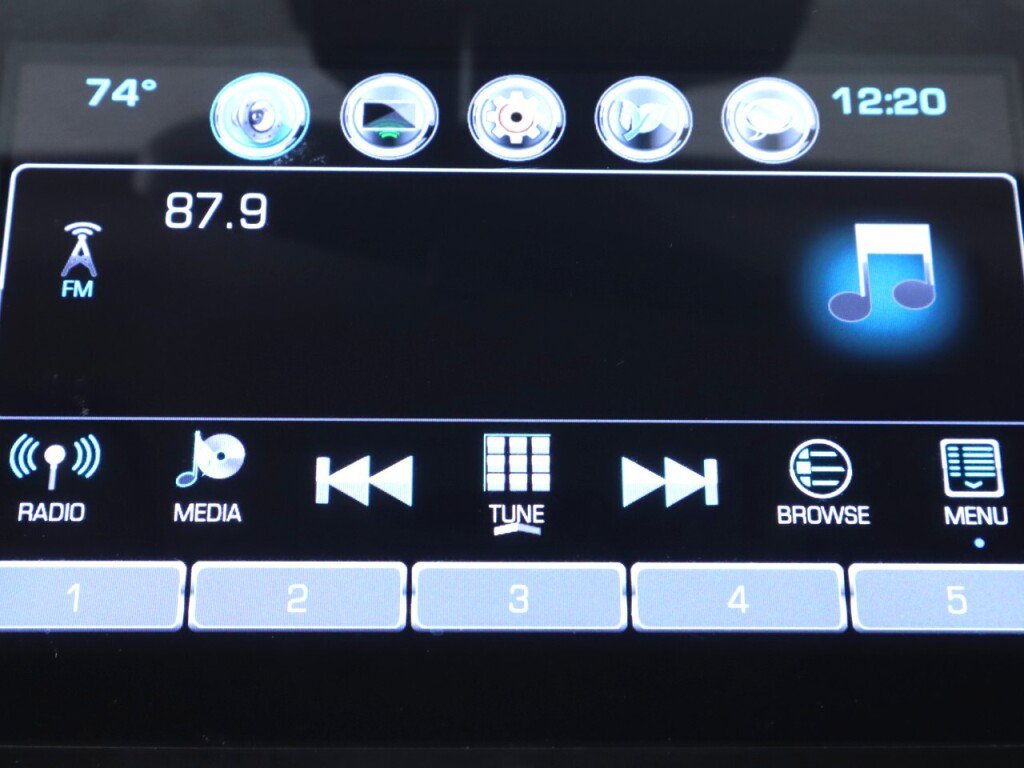Used 2017 Chevrolet Volt LT w/ Comfort Package FWD image 17