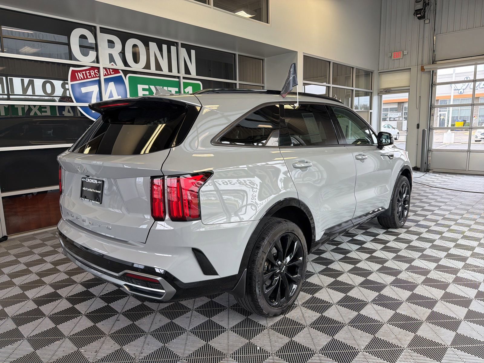 Used 2022 Kia Sorento SX image 6