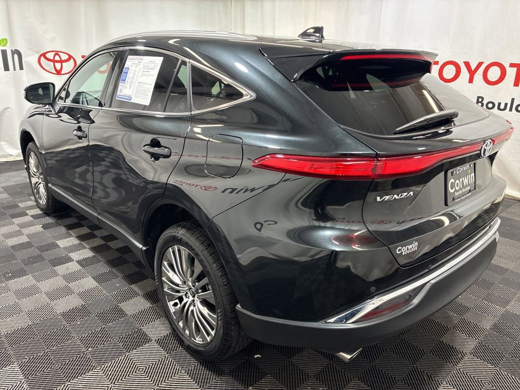 Used 2023 Toyota Venza Limited AWD/4WD image 5