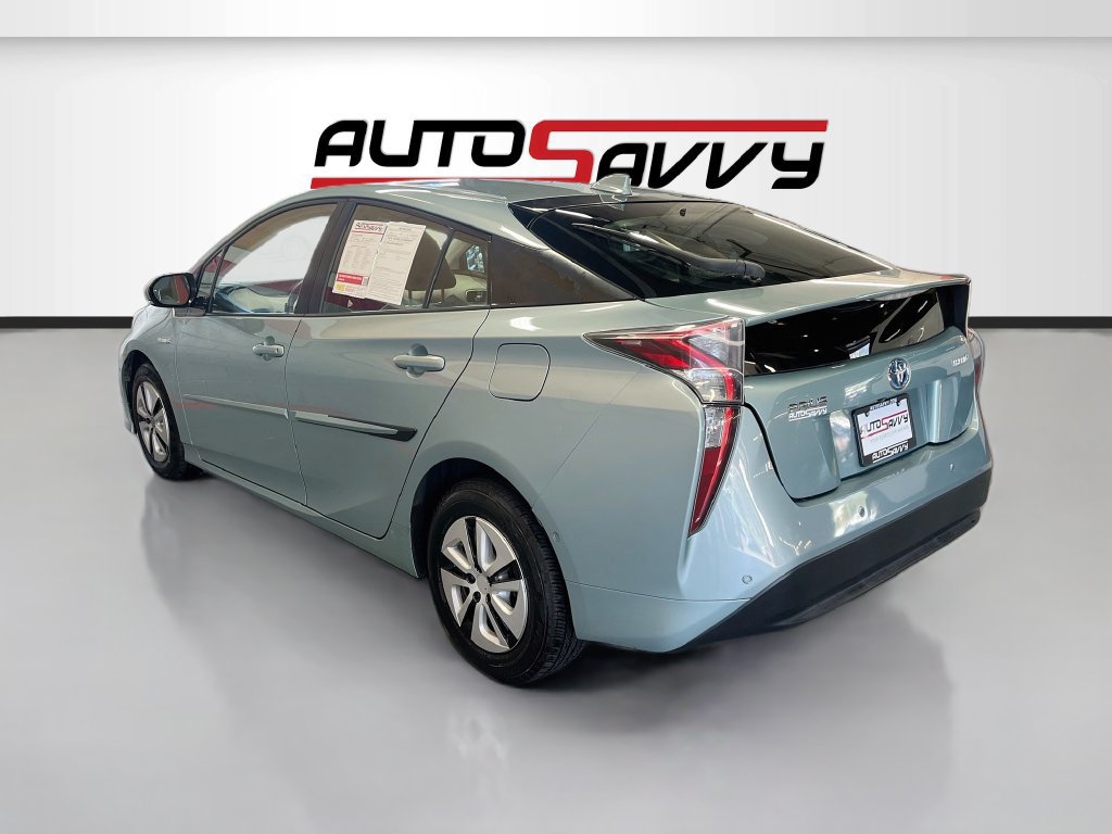 Used 2017 Toyota Prius Four FWD image 5