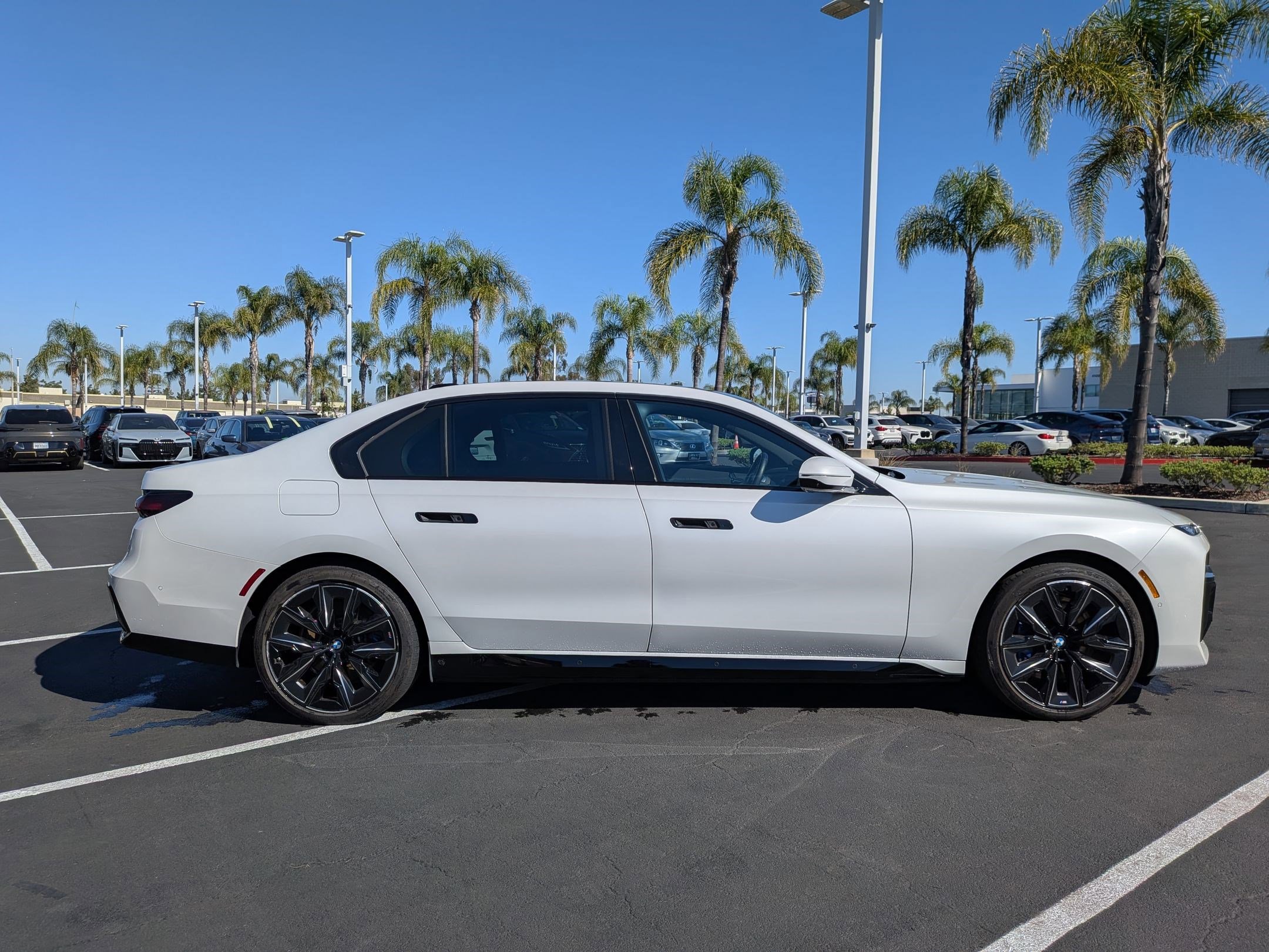 Certified 2023 BMW i7 xDrive60 image 11