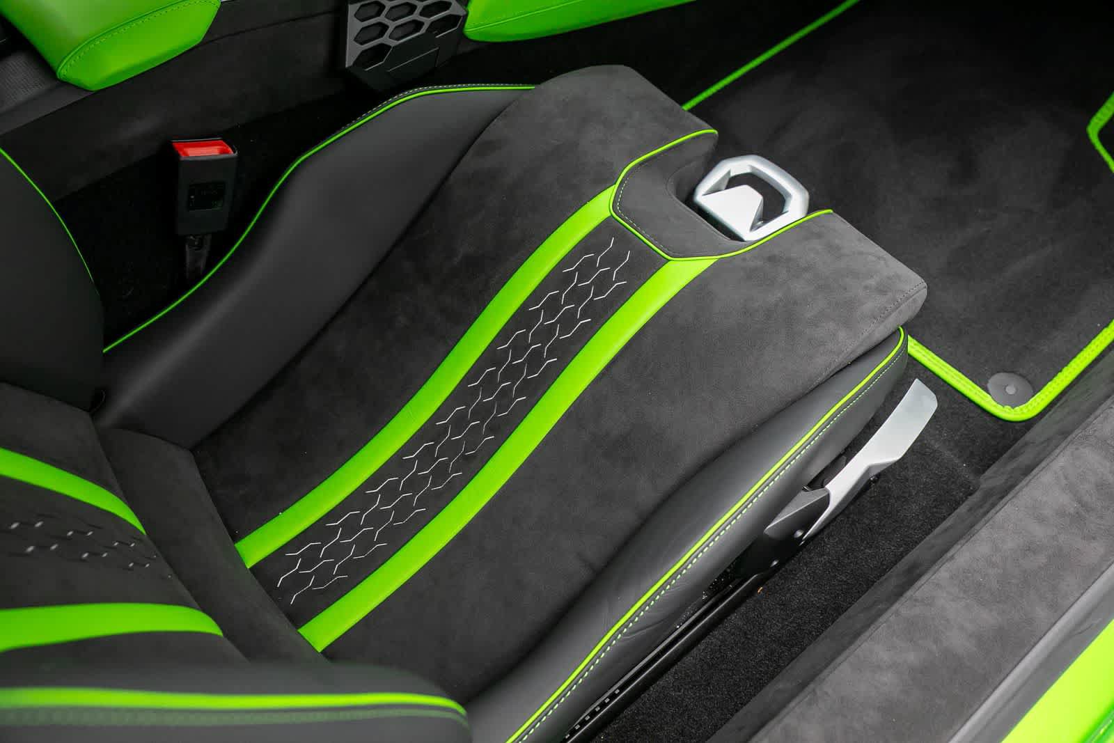 Used 2024 Lamborghini Huracan Tecnica RWD image 41