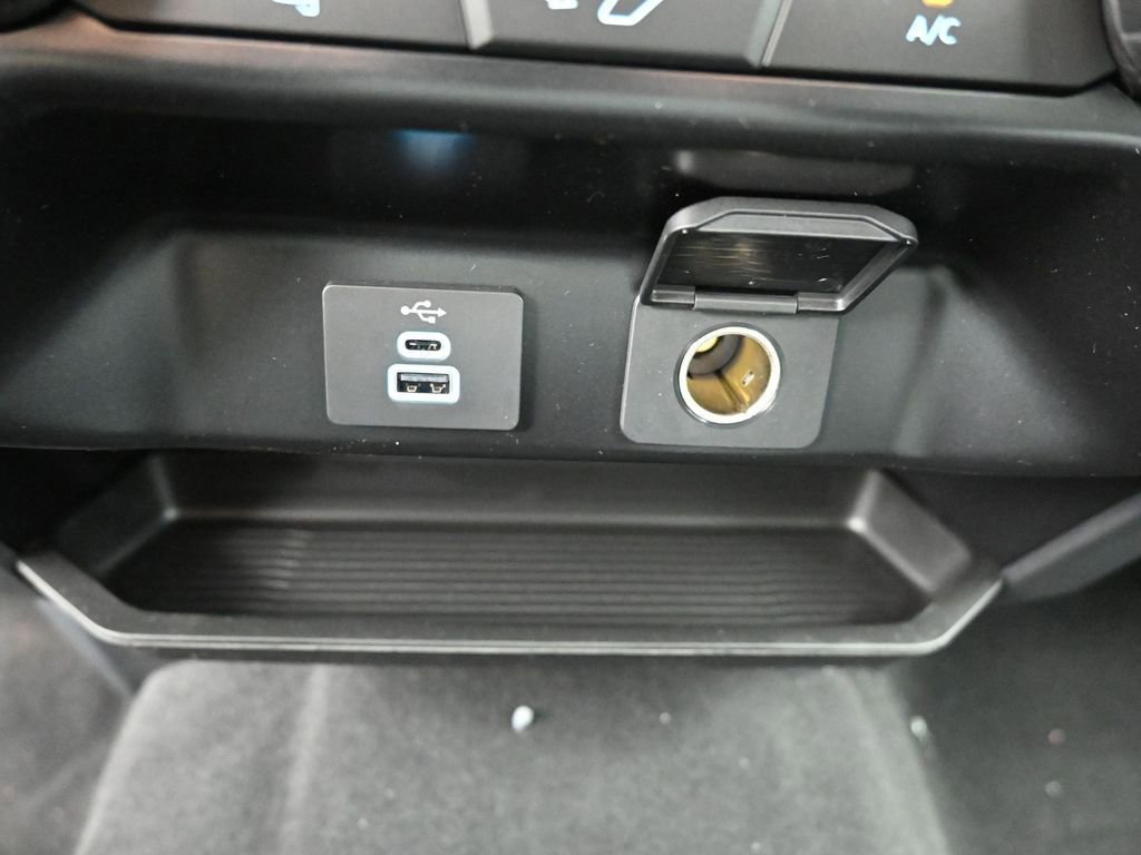 New 2025 Ford F250 XLT image 34