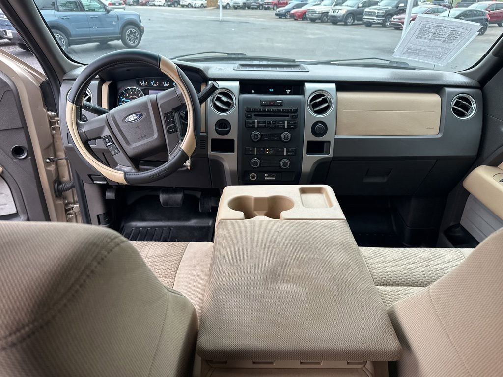 Used 2011 Ford F150 XLT w/ XLT Chrome Pkg image 15