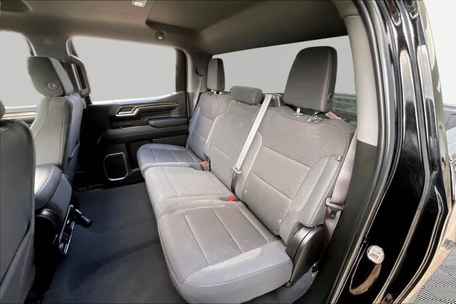 Used 2023 Chevrolet Silverado 1500 LT AWD/4WD image 16