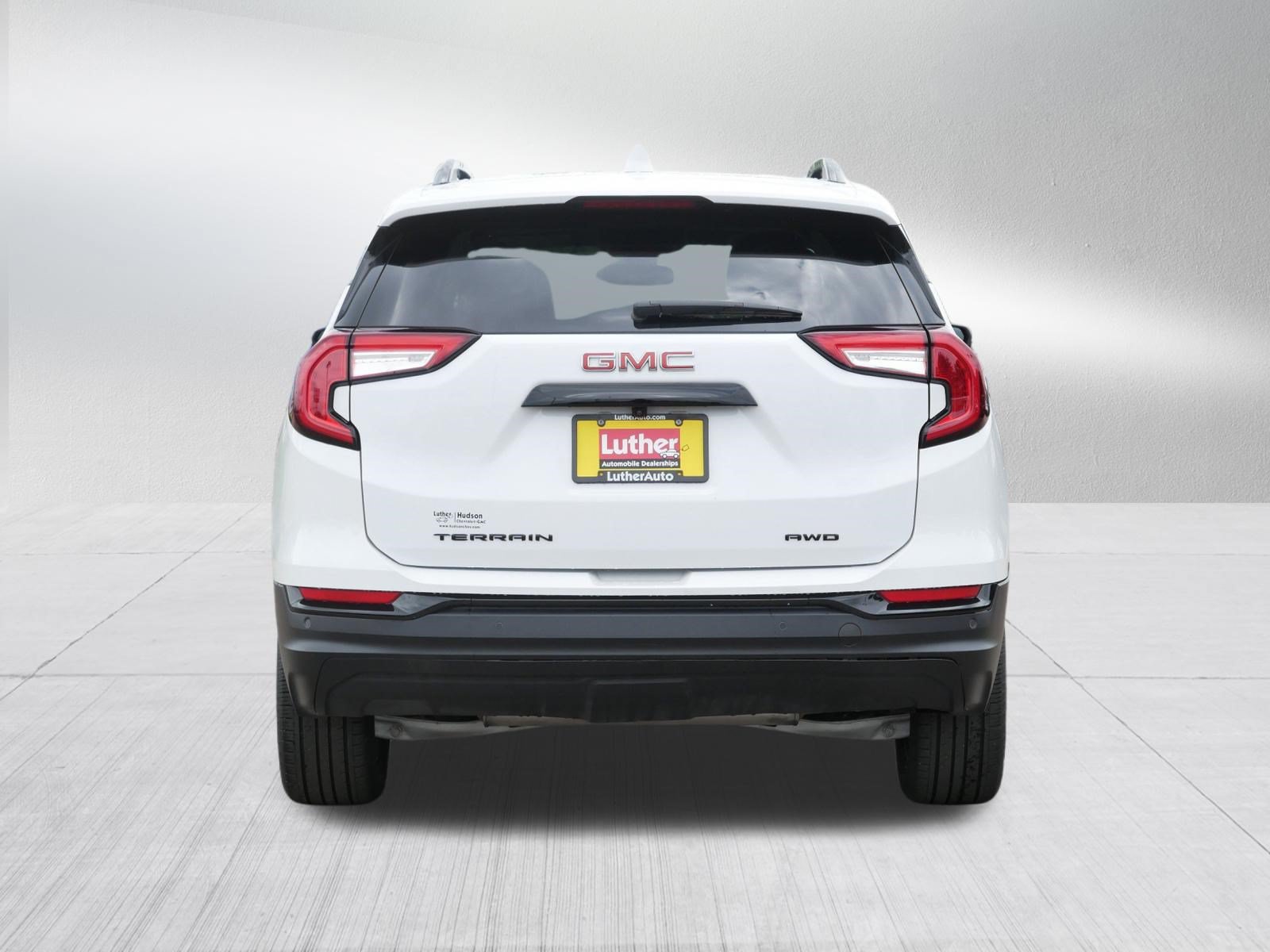 Used 2023 GMC Terrain SLT w/ Infotainment Package II AWD/4WD image 6