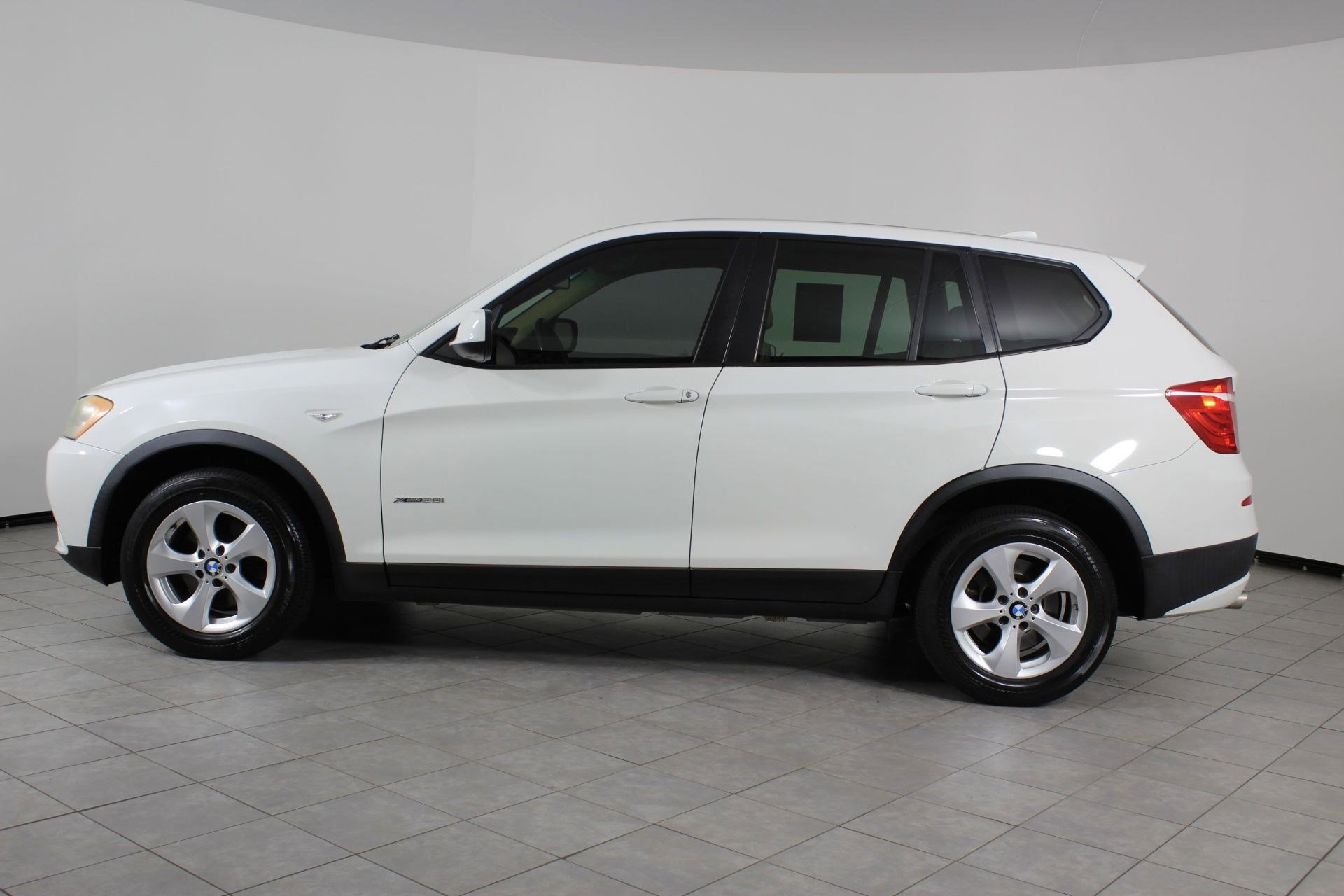 Used 2012 BMW X3 xDrive28i image 2