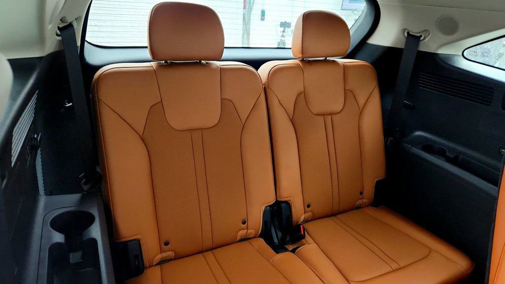 Used 2023 Kia Sorento SX Prestige image 22