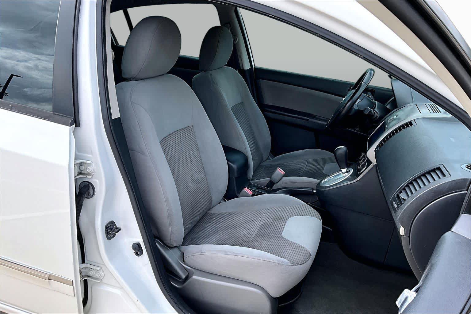 Used 2012 Nissan Sentra 2.0 SL w/ Navigation Pkg FWD image 6