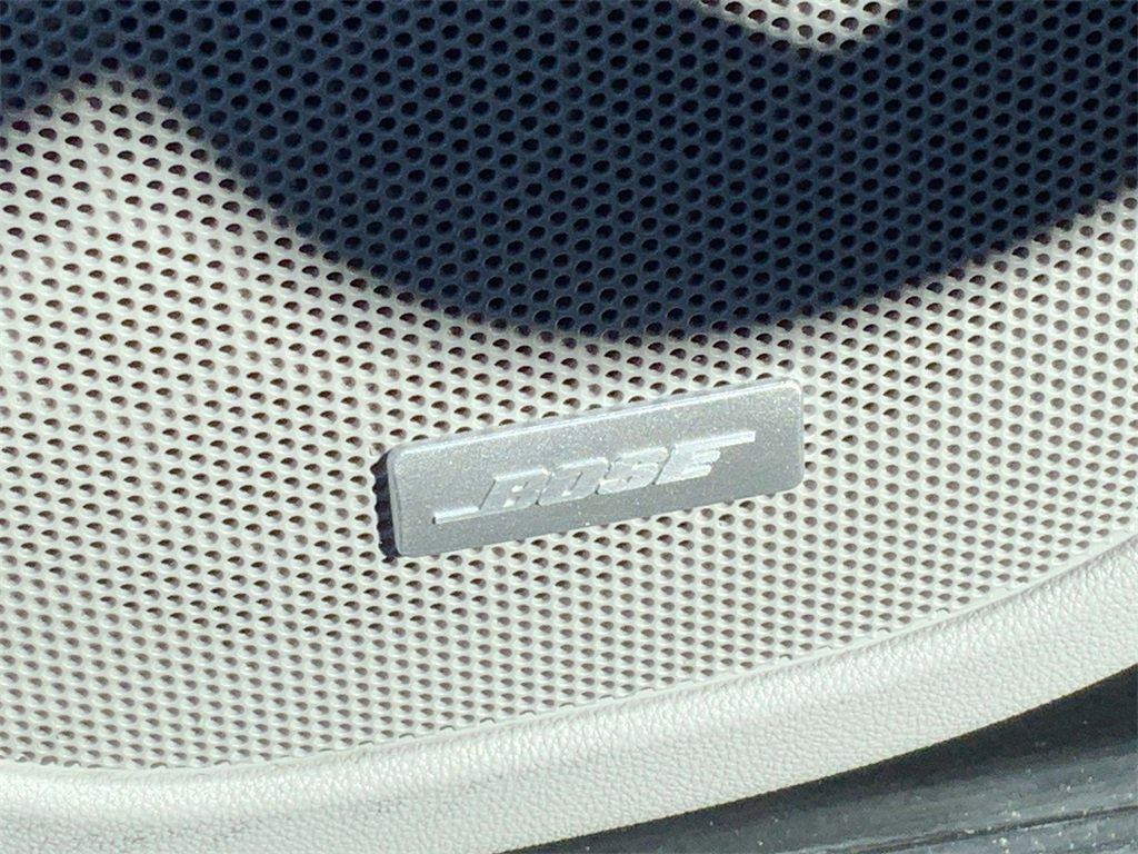 Certified 2023 GMC Acadia SLT w/ Technology Package image 22