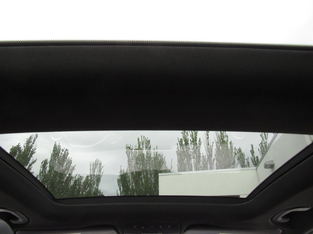 Used 2020 Mercedes-Benz GLC 300 4MATIC image 14