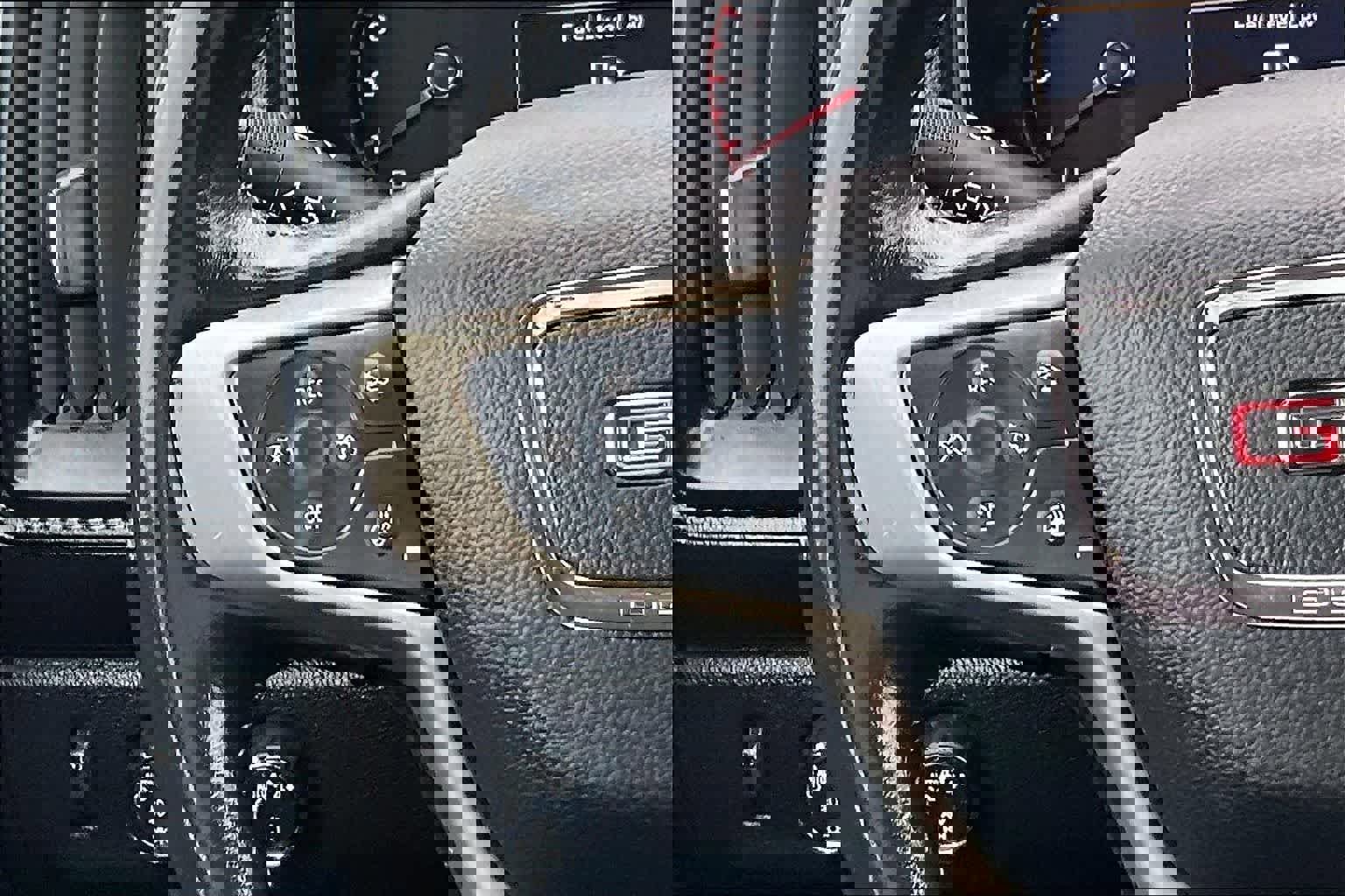 Used 2022 GMC Canyon Denali w/ Denali Black Edition Package image 25