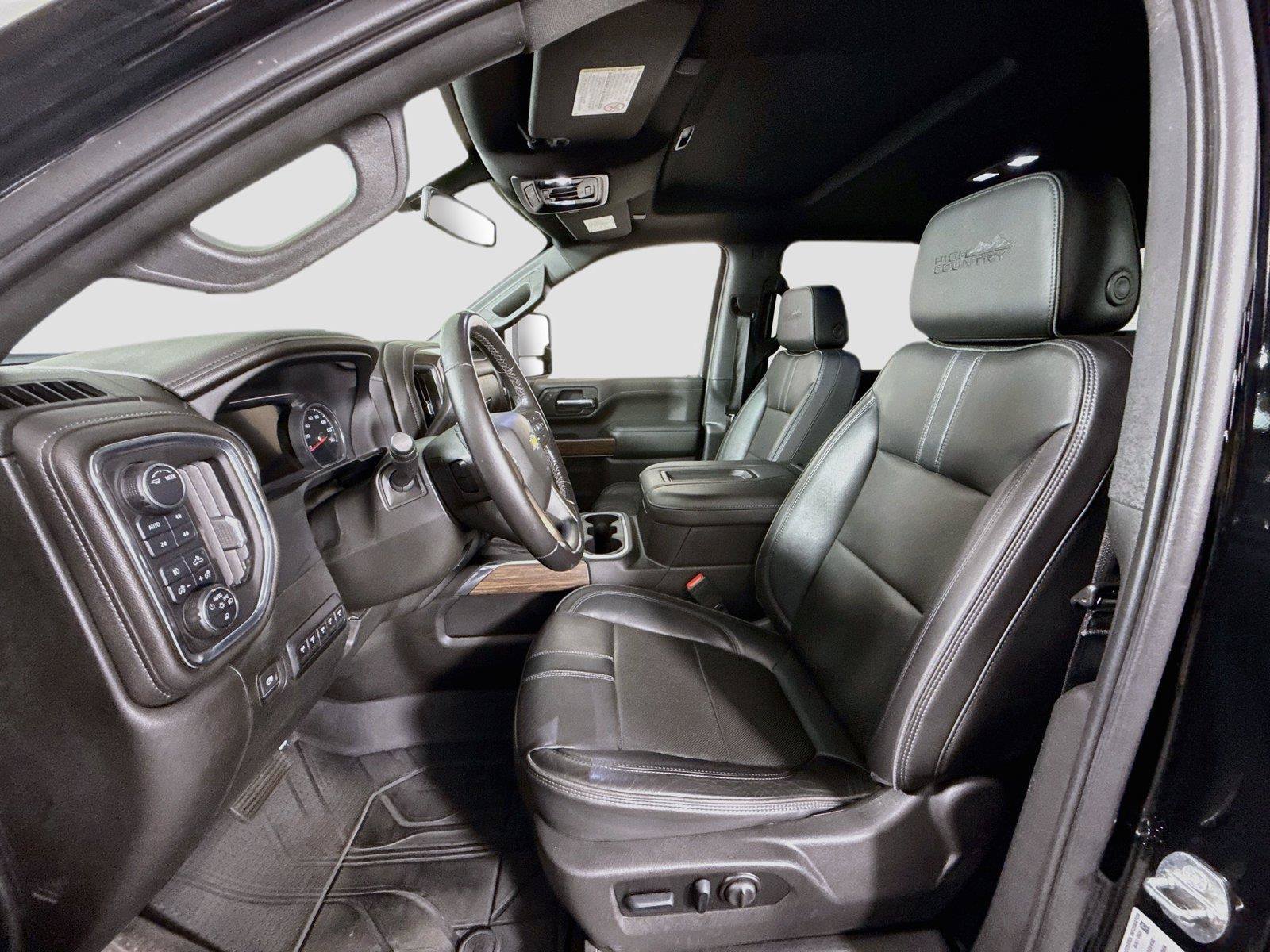 Used 2022 Chevrolet Silverado 3500 High Country w/ Z71 Off-Road Package AWD/4WD image 16