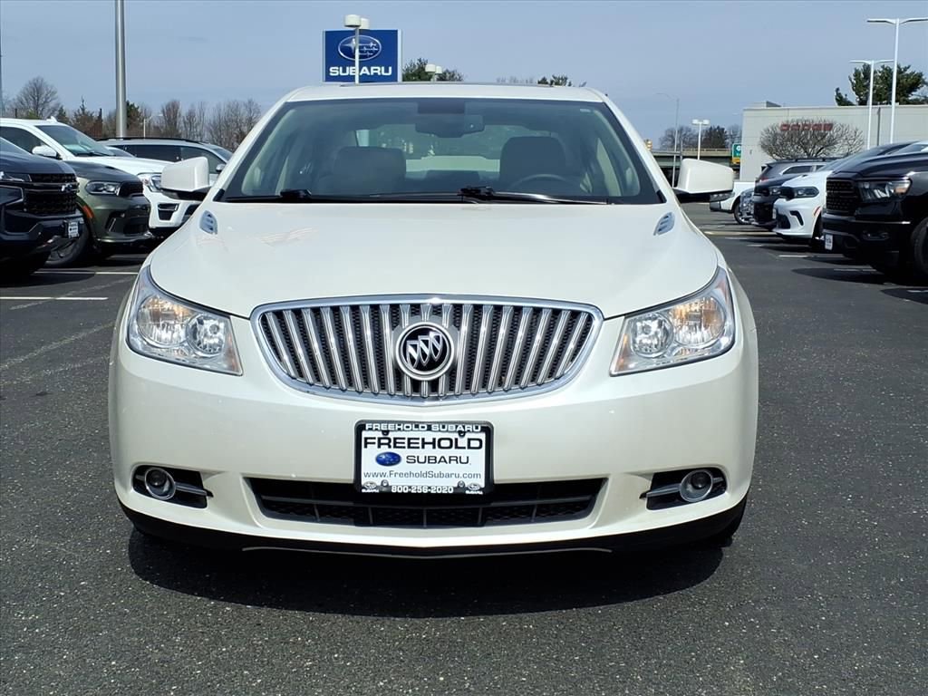 Used 2010 Buick LaCrosse CXL image 2
