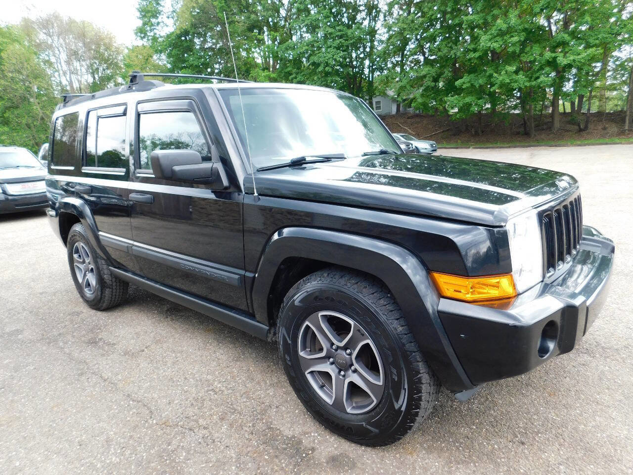 Used 2006 Jeep Commander 4WD w/ Popular Equipment Group