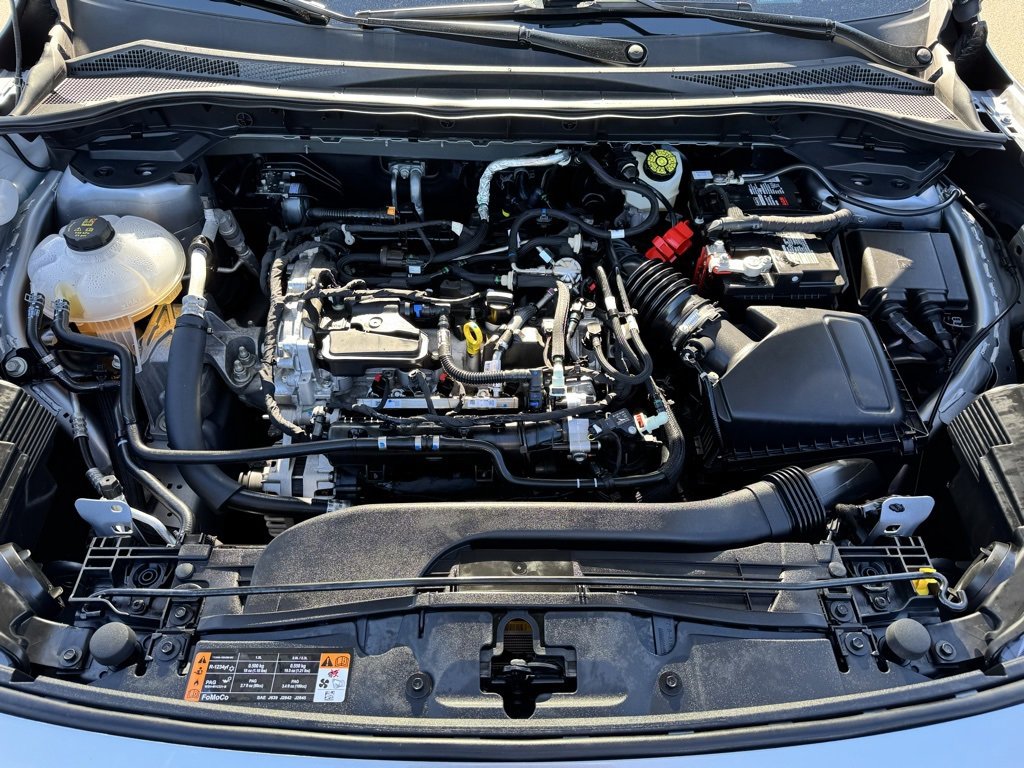 Used 2022 Ford Escape SE w/ Cold Weather Package image 9