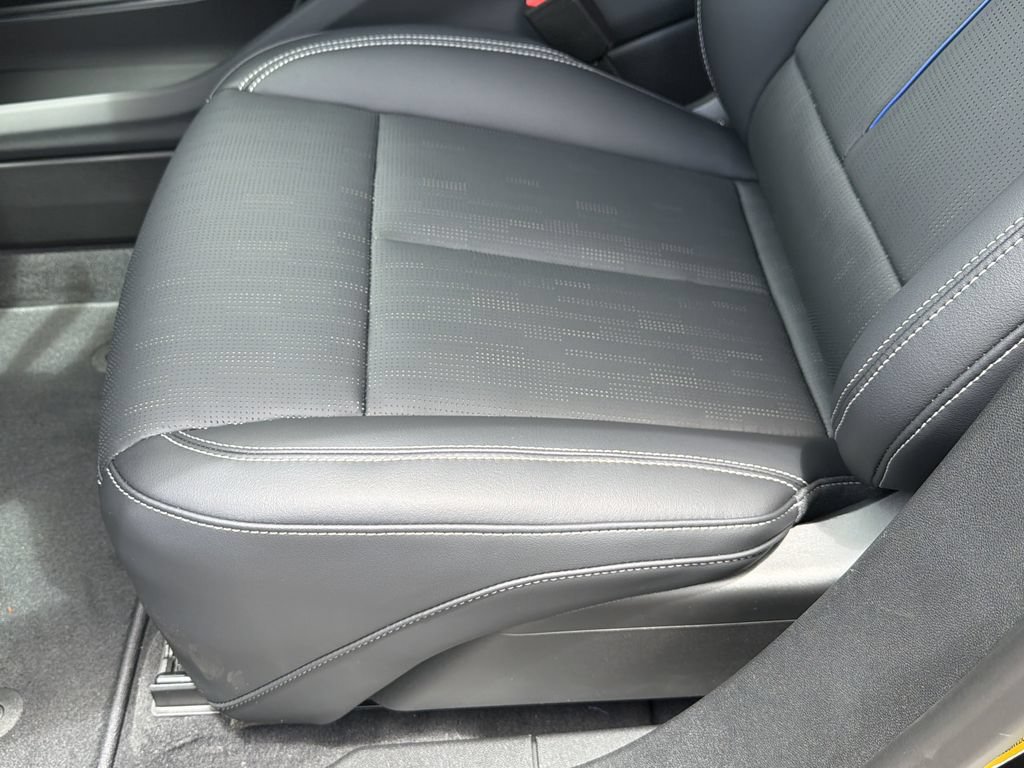 New 2026 Cadillac Lyriq Signature Sport AWD/4WD image 20