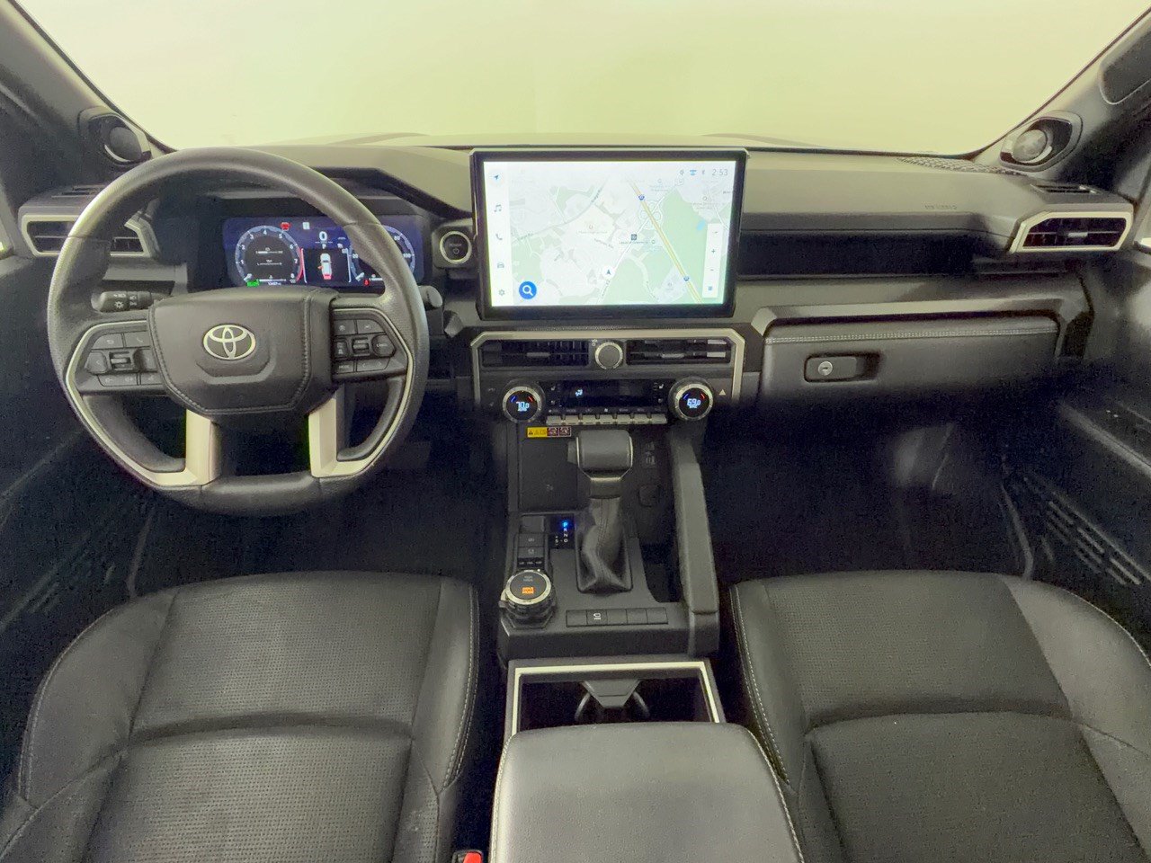 Used 2025 Toyota 4Runner Limited AWD/4WD image 17