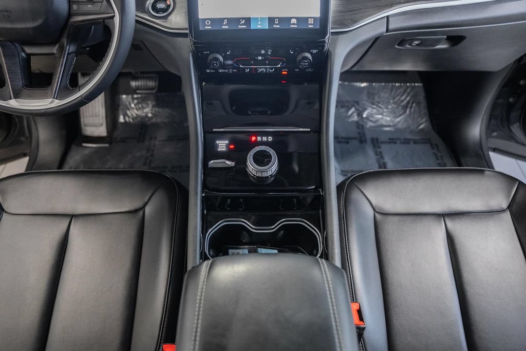 Used 2023 Jeep Grand Cherokee Limited AWD/4WD image 26
