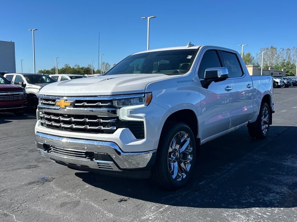 Used 2022 Chevrolet Silverado 1500 LTZ w/ Technology Package image 3