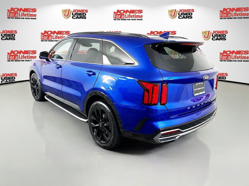 Used 2021 Kia Sorento SX image 2