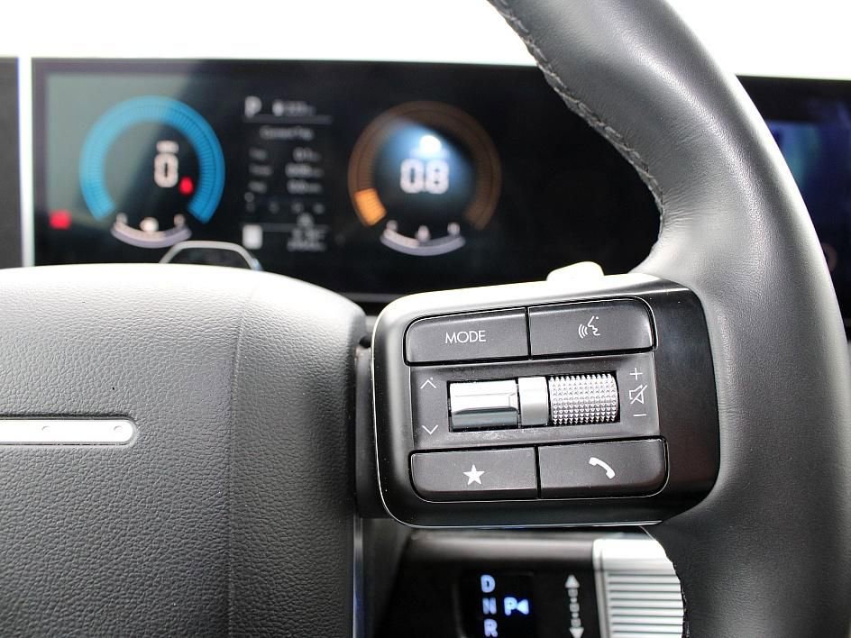 Used 2025 Hyundai Santa Fe SEL image 10