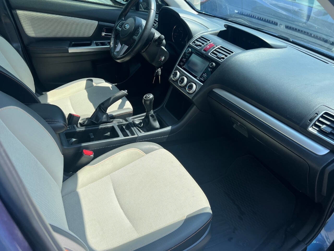 Used 2017 Subaru Crosstrek 2.0i Premium image 10